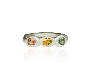 Autumn Trio sapphire ring