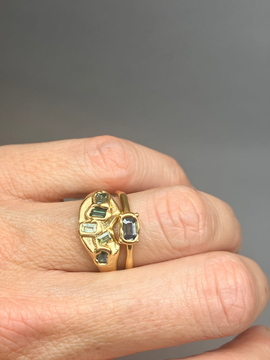 Scattered baguettes Lava ring