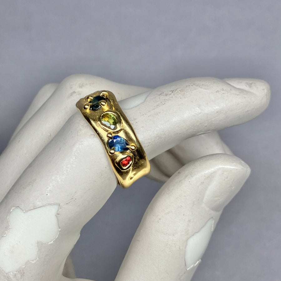 Multi stone various settings 5 Sapphire 1/2 Cigar band