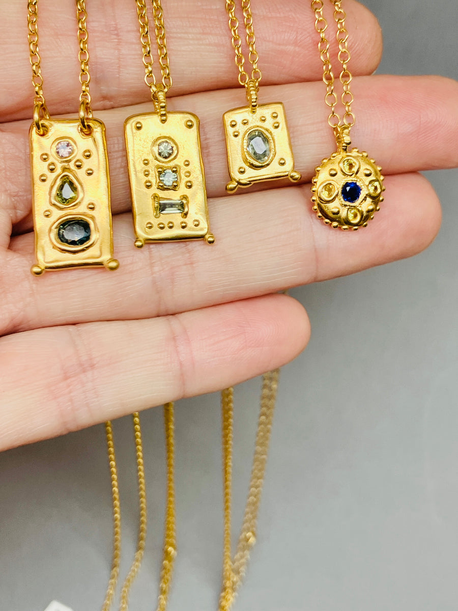 Bloom pendant - Deep blue and yellow sapphires