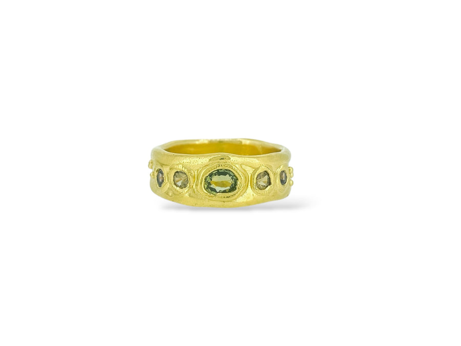 Pale green and champagne Sapphires 1/2 Cigar